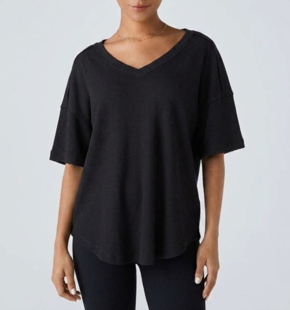 Halara Waffle V-Neck T-Shirt Size XS Dropped Shoulder Curved Hem Relaxed Fit Top